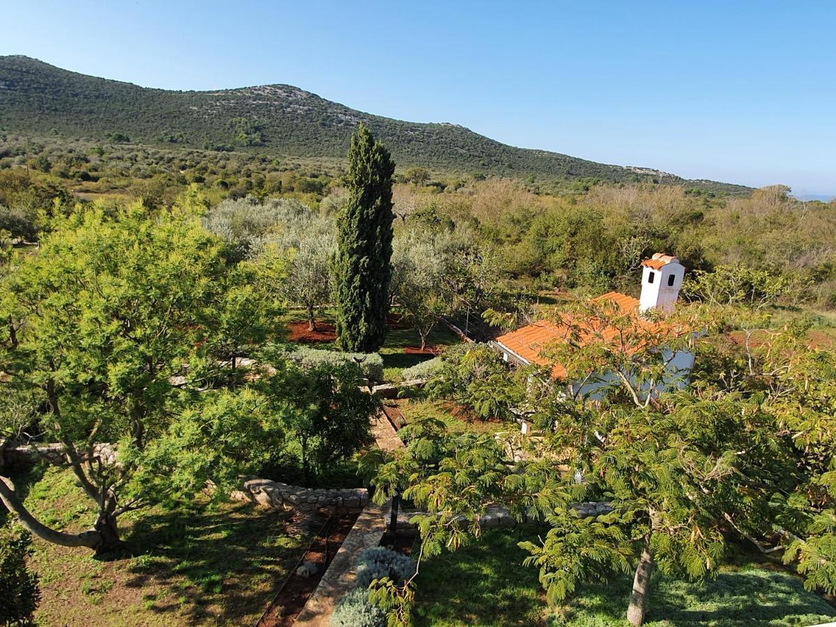 Holiday House "Lea" Lukoran Bagian luar foto