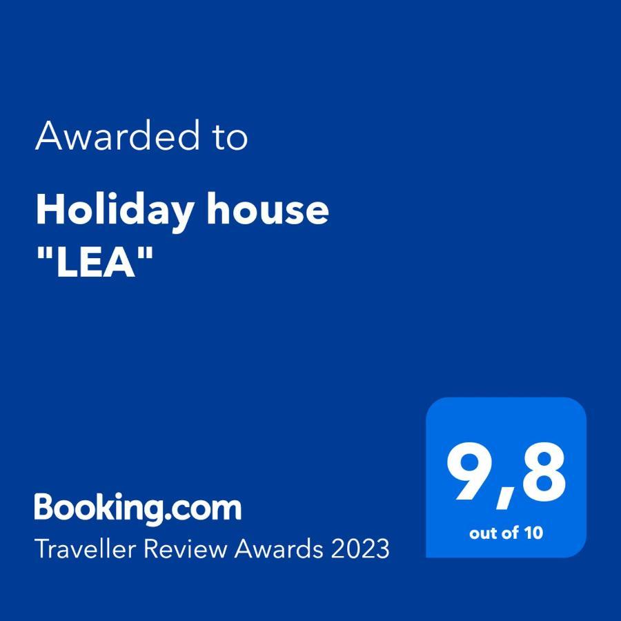 Holiday House "Lea" Lukoran Bagian luar foto