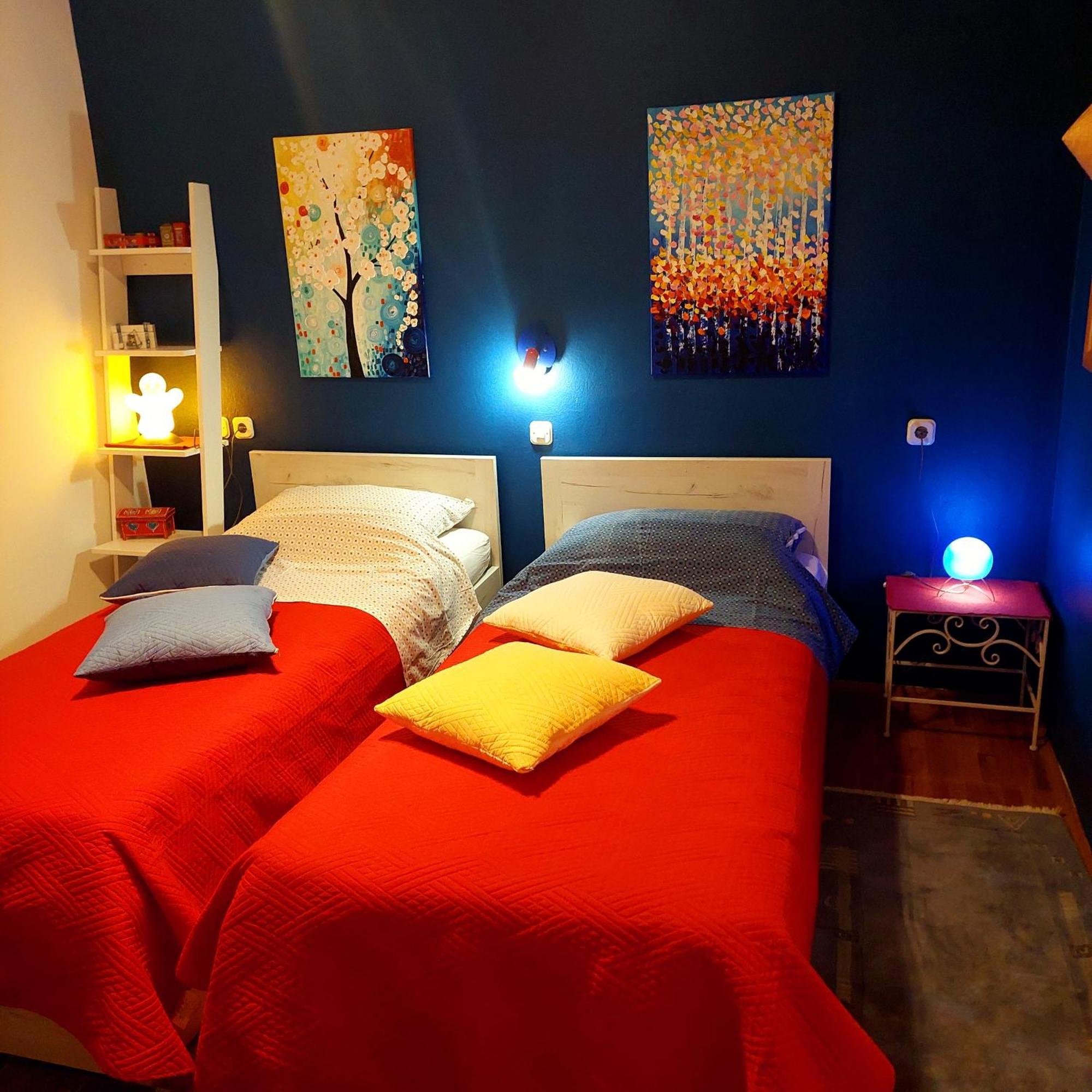 Holiday House "Lea" Lukoran Bagian luar foto